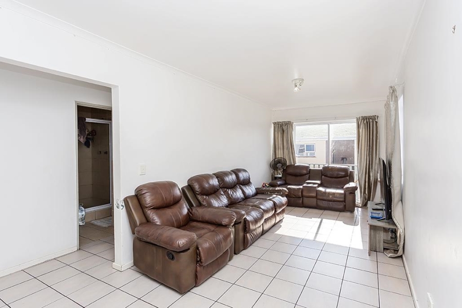 2 Bedroom Property for Sale in Maitland Western Cape